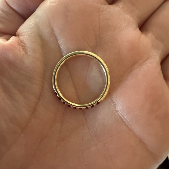 14k Yellow Gold and Amethyst Ring - 7.5 - Picture 3 of 7